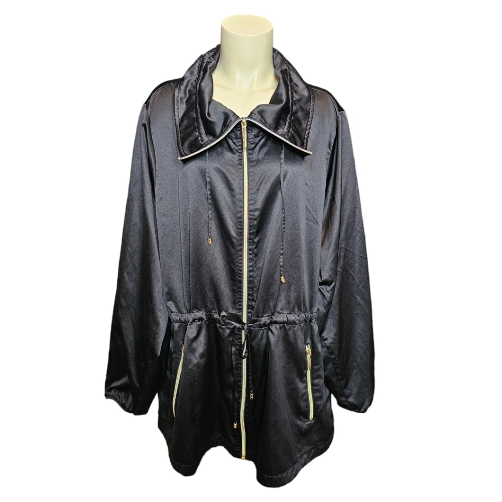 Marc New York Andrew Marc black satin w/gold hardware & drawstring.  2X